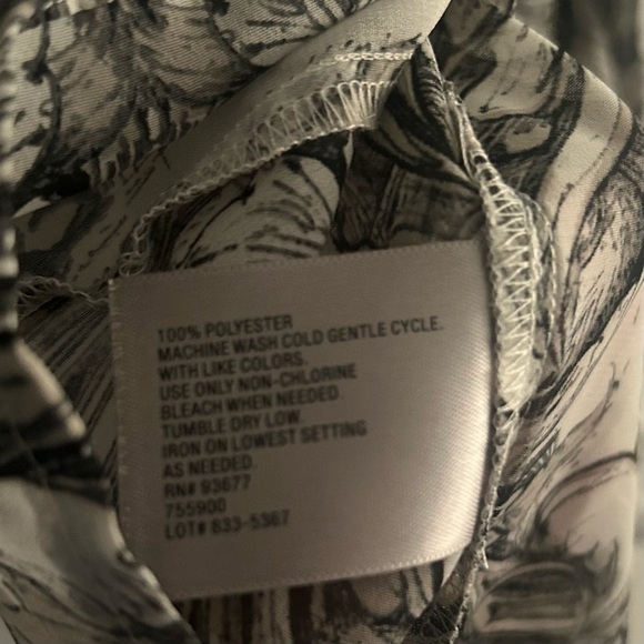 Worthington Ruffled Button Down Black/White Patterned Blouse w/ Waist Tie, Small - Picture 6 of 6